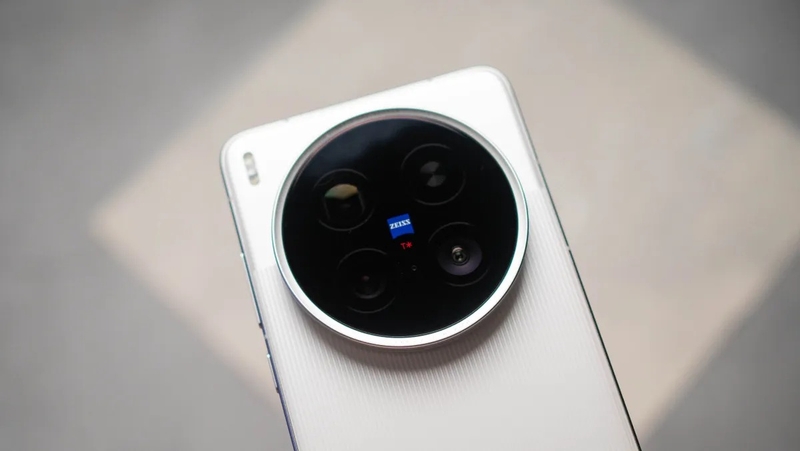 so-sanh-vivo-x200-ultra-va-xiaomi-15-ultra-10.jpg
