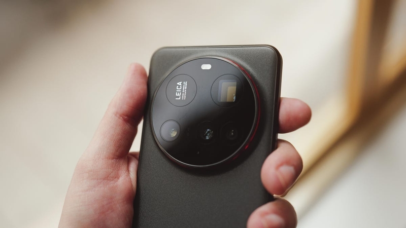 So sánh vivo X200 Ultra và Xiaomi 15 Ultra 1
