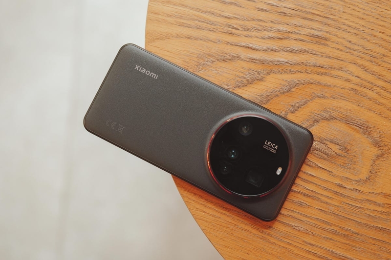 So sánh vivo X200 Ultra và Xiaomi 15 Ultra 4