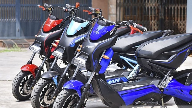 so sánh xe máy điện và xe máy xăng 2