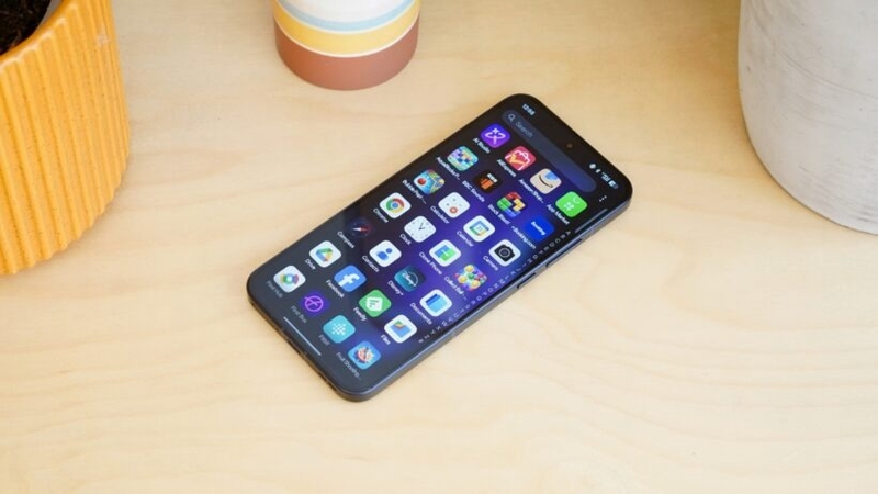 So sánh Xiaomi 14T và OPPO Reno13 3