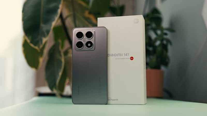 So sánh Xiaomi 14T và Samsung Galaxy S23 Ultra 9