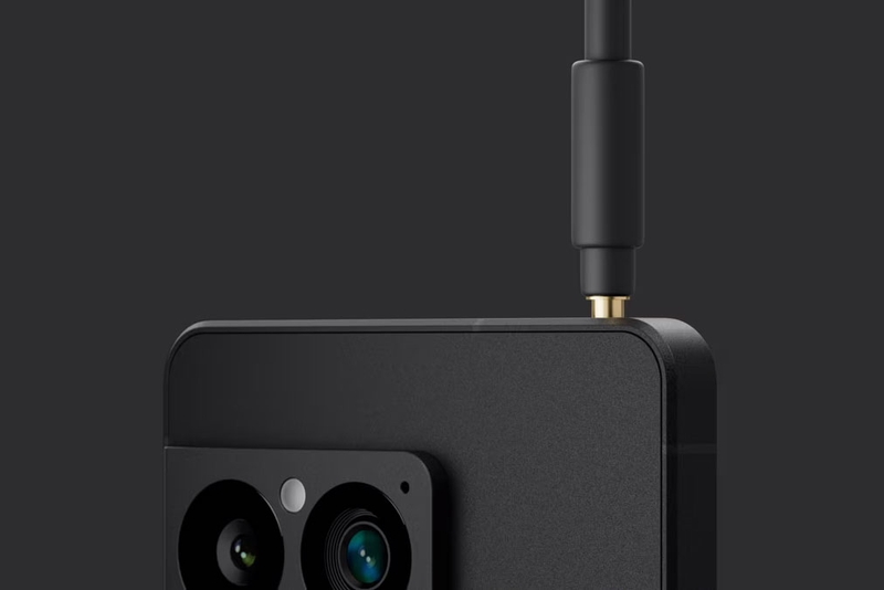 sony-xperia-1-viii-ra-mat-206998-3.jpg