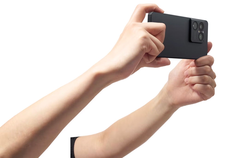 sony-xperia-1-viii-ra-mat-206998-4.jpg