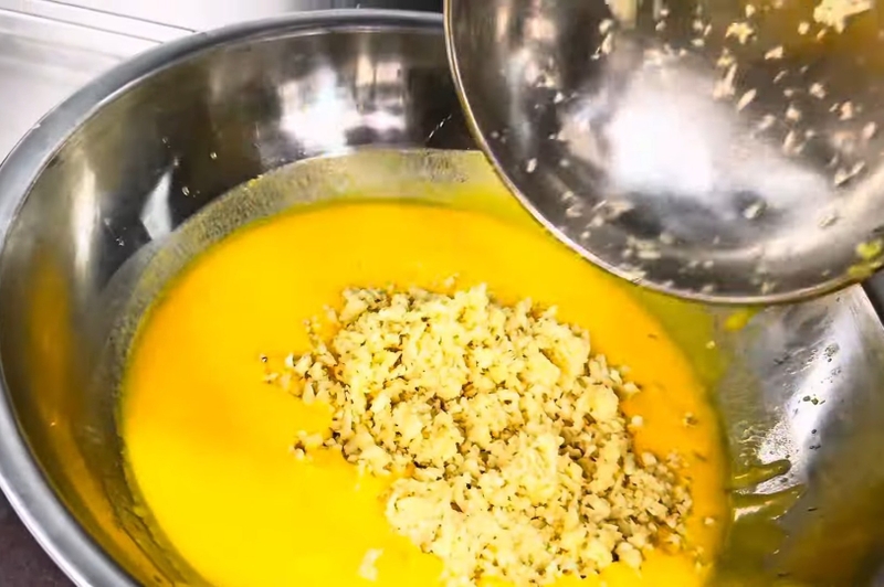 sốt bơ tỏi​ hình 4