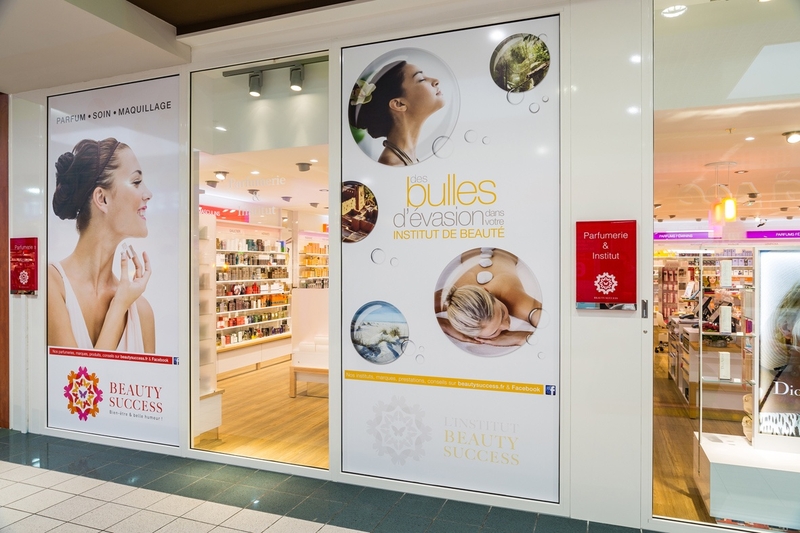 standee spa ảnh 5