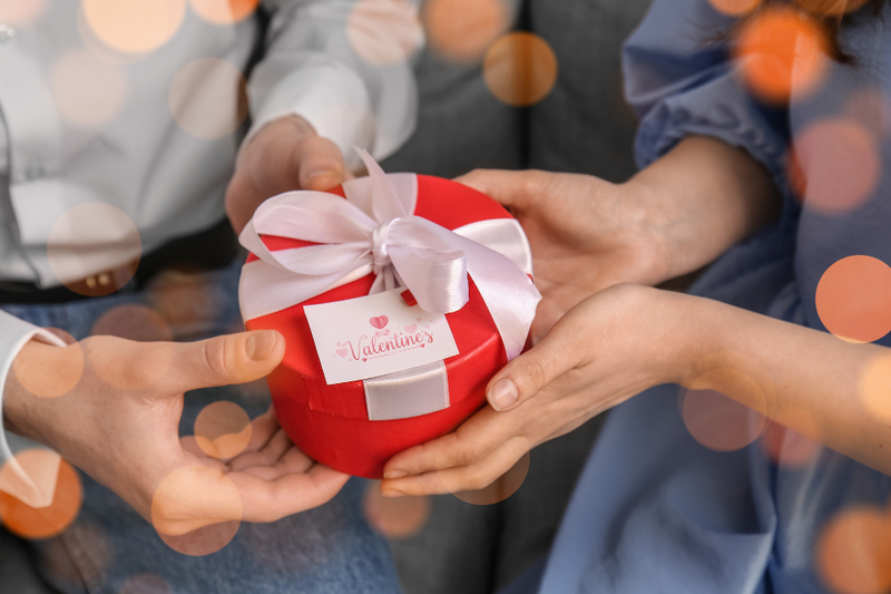 STT cảm ơn người yêu tặng quà Valentine