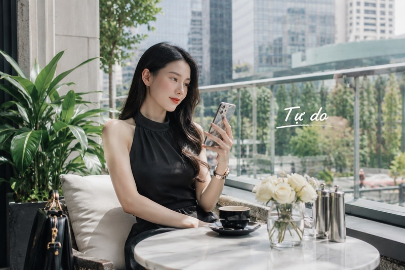 Độc thân không làm em khép lại, nó giúp em mở ra với chính mình.