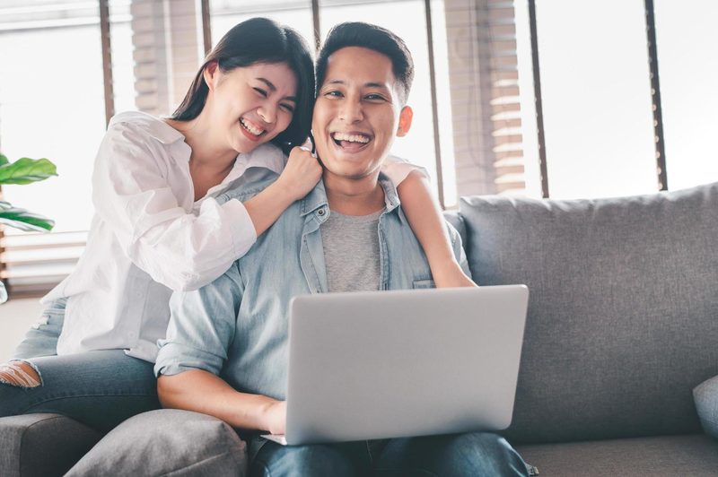 STT hạnh phúc khi gặp đúng người, đúng thời điểm