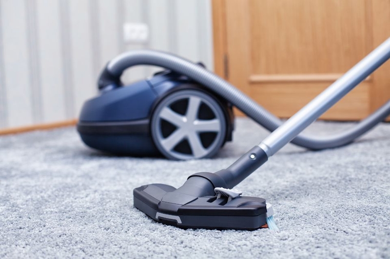 sử dụng máy hút bụi
