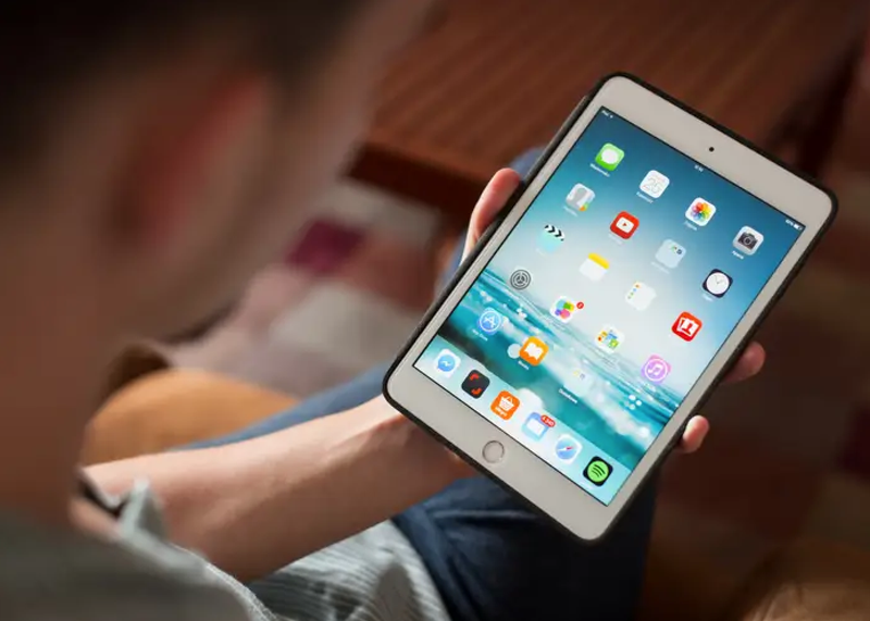 sử dụng tài khoản danh bạ khác trên iPad - Hình 5