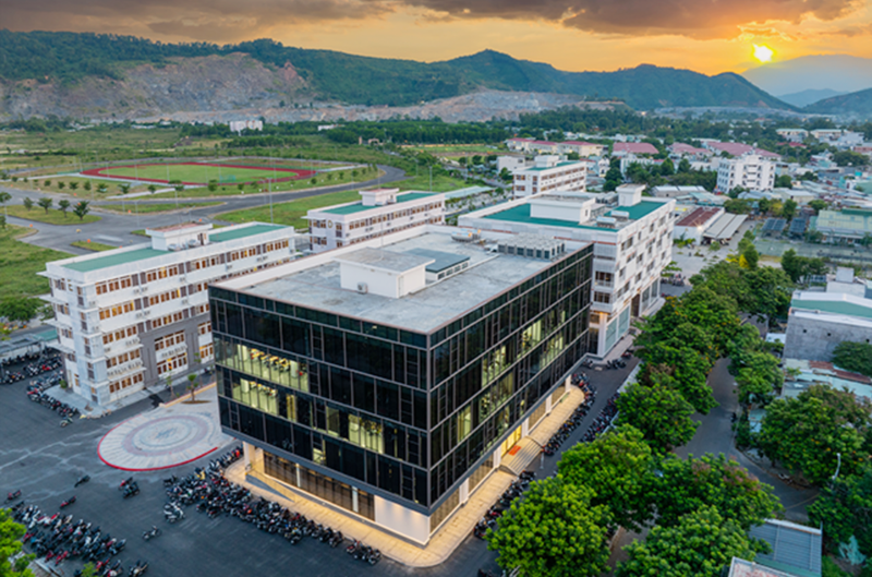 Giới thiệu đôi nét về Đại học Duy Tân