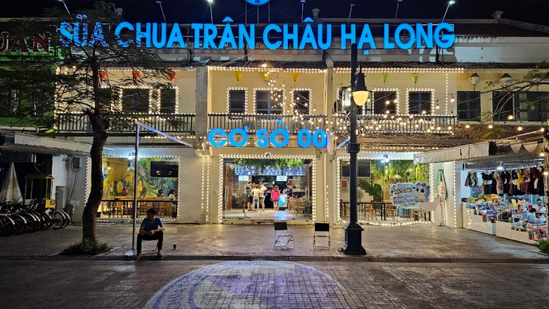 Quán sữa chua trân châu Hạ Long “Cơ sở 00” tại Bãi Cháy