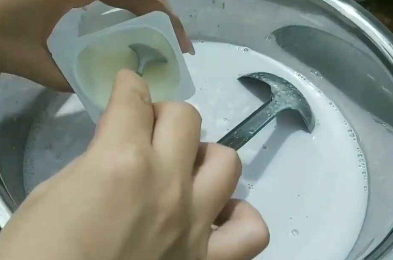 sữa chua việt quất hình 8