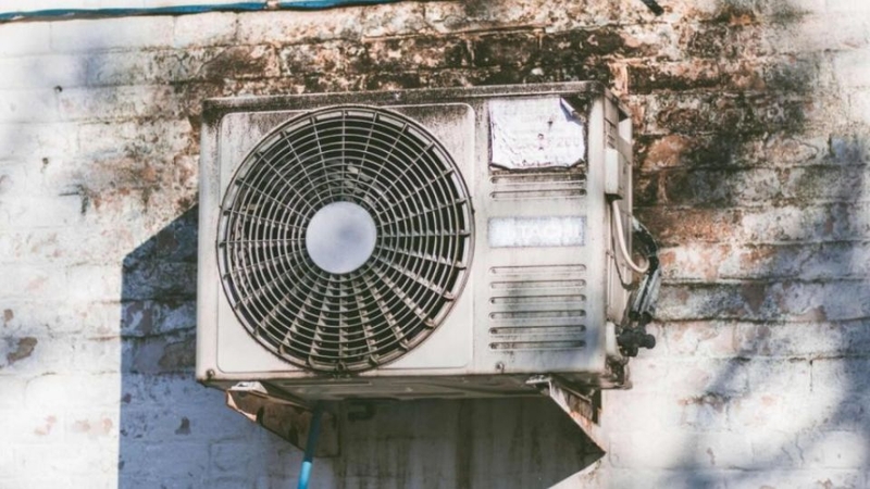 sửa máy lạnh bị chập điện 1