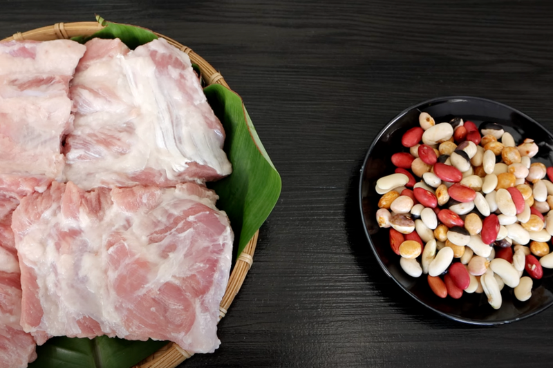 Sườn nấu đậu (1)