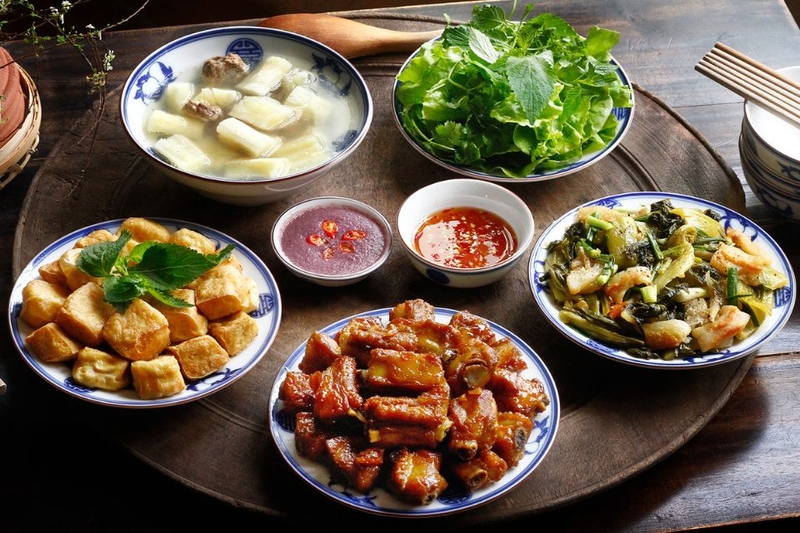 Mâm cơm ngày đông