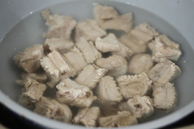 Rửa sạch lại với nước rồi để ráo