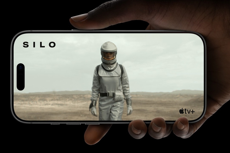 Super Retina XDR 6.9 9