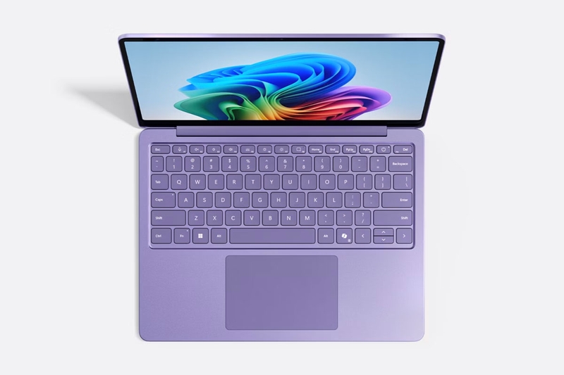 surface-laptop-13-inch-ra-mat-toan-cau-voi-gia-re-hon-208586-1.jpg