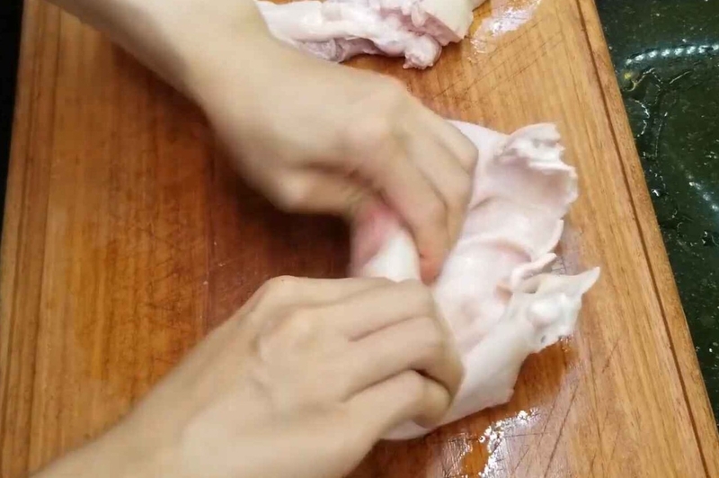 tai heo cuộn ngũ vị 5