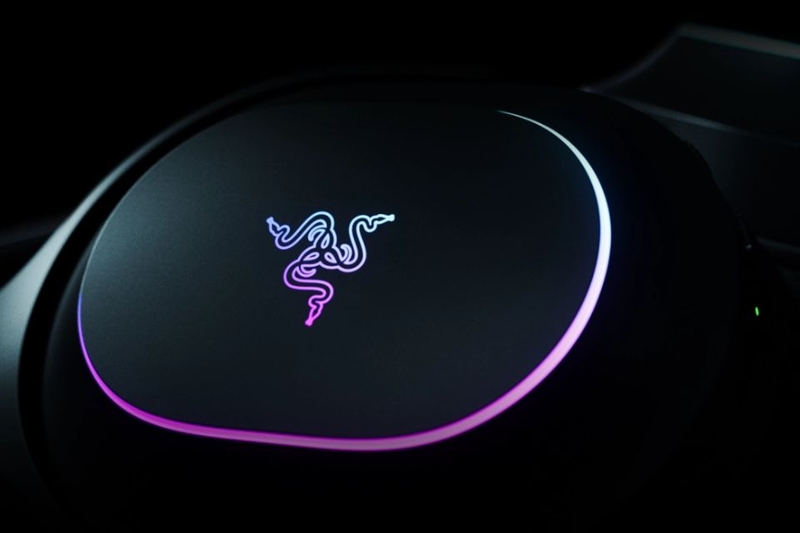 tai-nghe-bluetooth-choang-dau-gaming-razer-barracuda-x-chroma-3.jpg