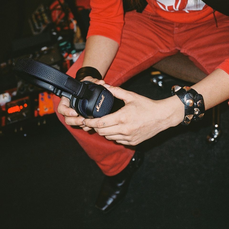 tai-nghe-bluetooth-choang-dau-marshall-milton-2.jpg
