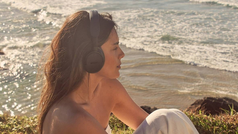 Tai nghe bluetooth du lịch cần đảm bảo sự linh động và bền bỉ