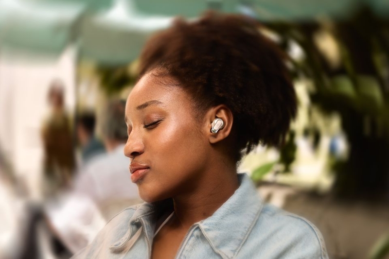 tai-nghe-bluetooth-nhet-tai-jbl-tour-pro-3-7.jpg