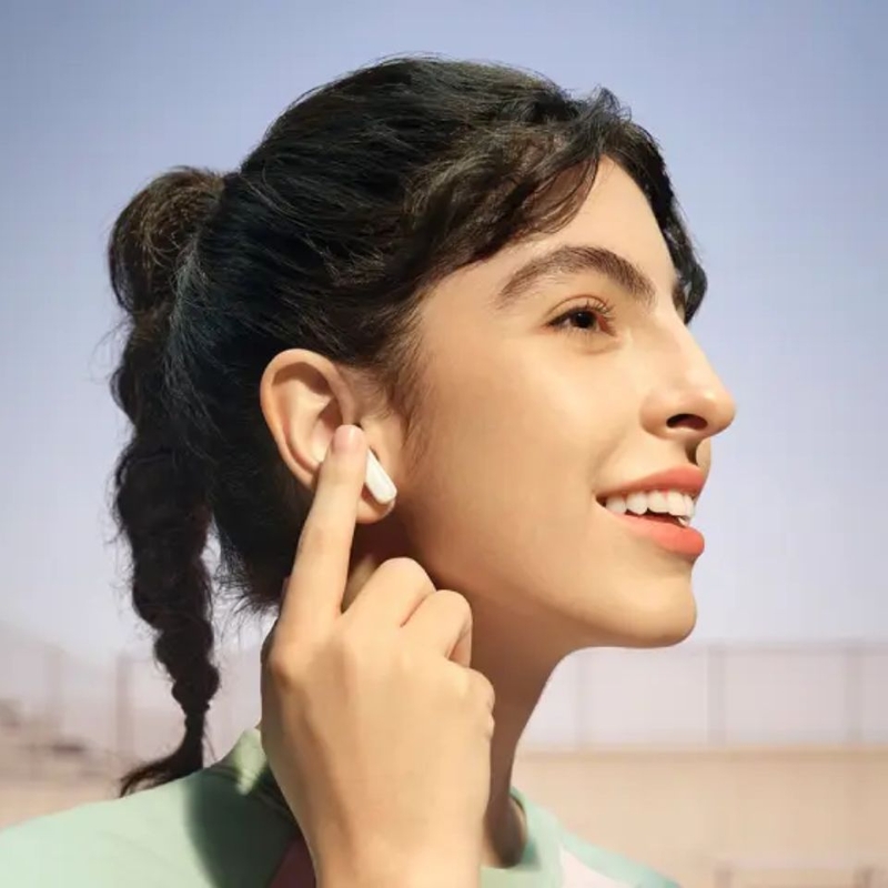 OPPO Enco Buds3 điều khiển dễ dàng