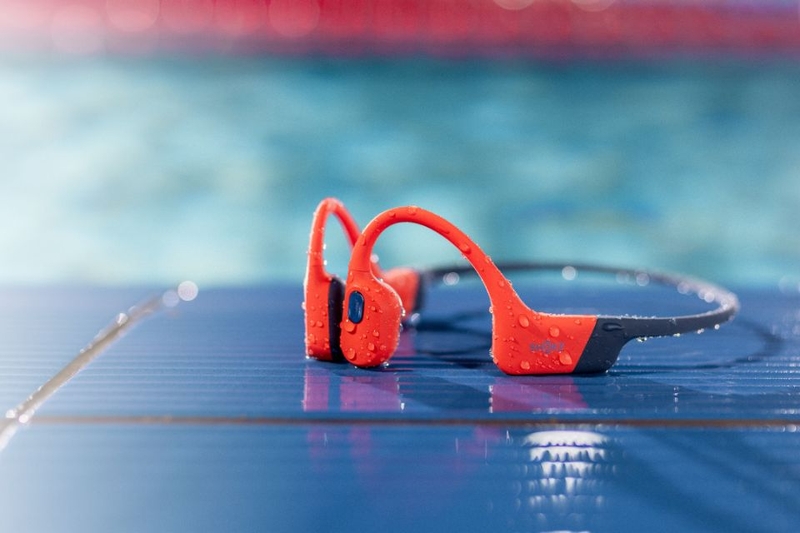 Shokz OpenSwim Pro chống nước IP68