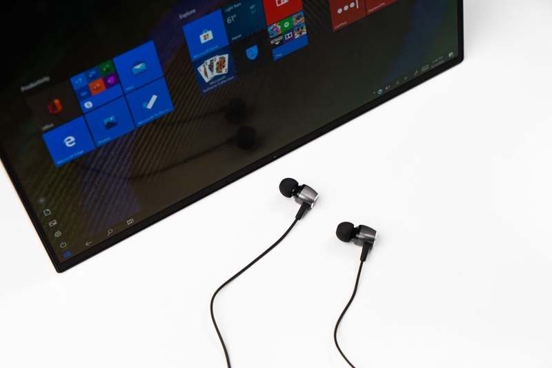 Tai nghe dây nhét tai i.value M-13 tích hợp micro hỗ trợ đàm thoại)