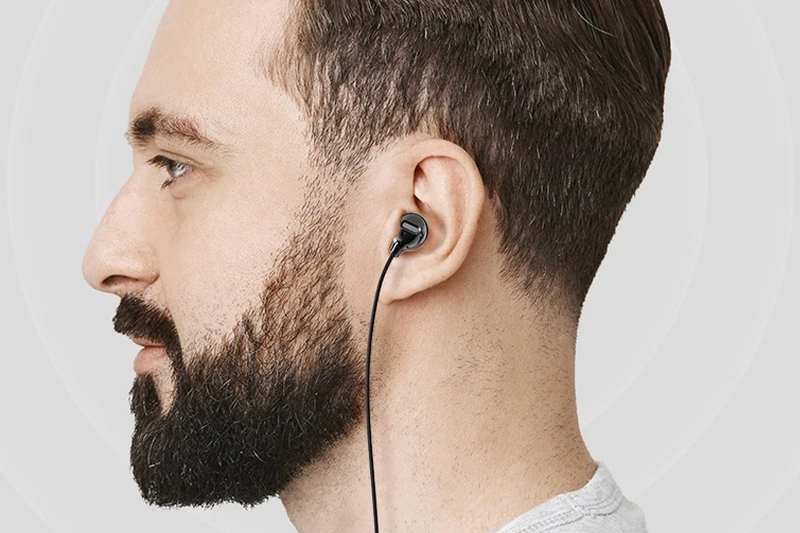 Tai nghe nhét tai Rock Obsidian Stereo tích hợp micro thuận tiện cho công việc và học tập