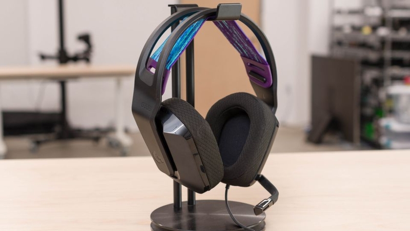 Logitech G335