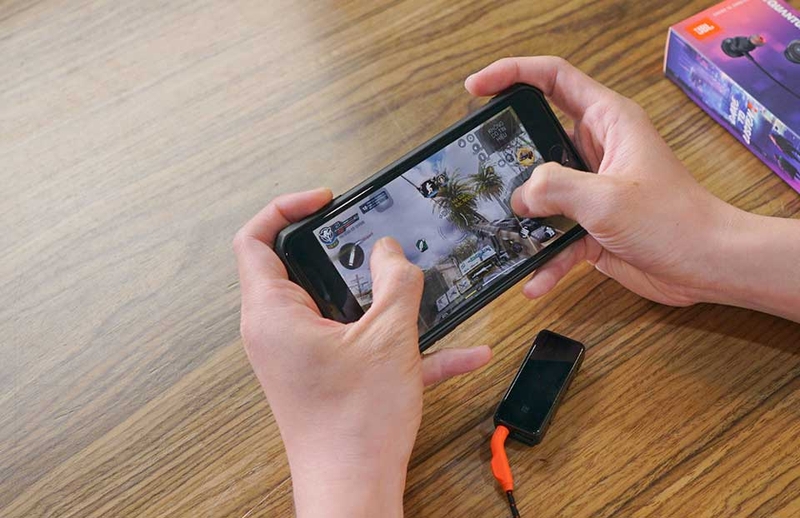 tai nghe gaming nhét tai - 08