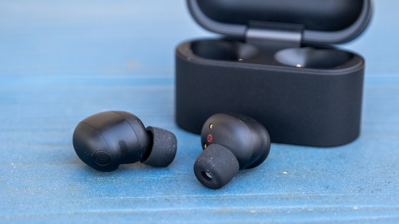 tai-nghe-in-ear-la-gi-co-gi-khac-tai-nghe-earbud-1.jpg
