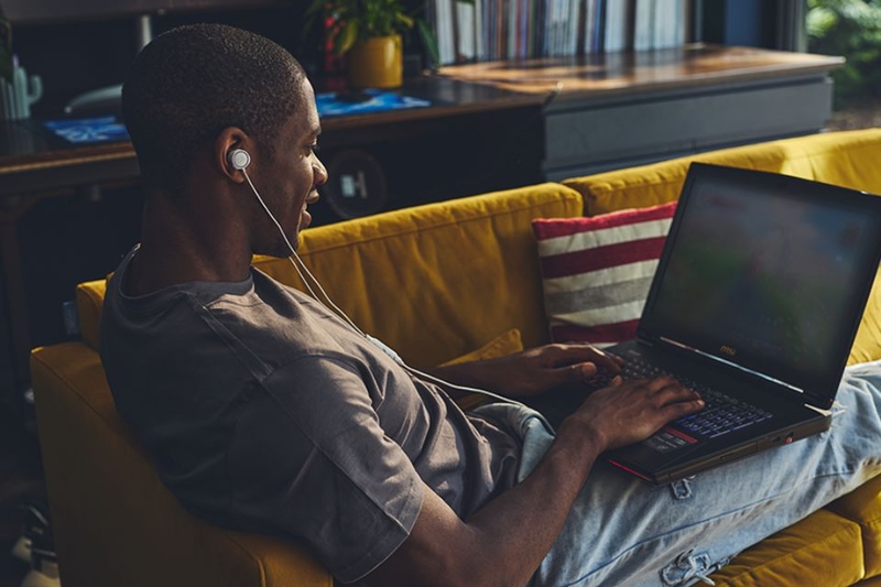 Tai nghe nhét tai JBL QUANTUM 50C tương thích cao