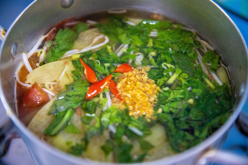 Tại sao canh cá cho đồ chua