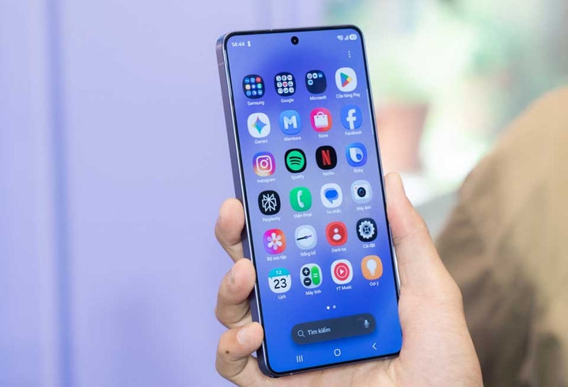 Tại sao điện thoại nhanh hết pin - 01