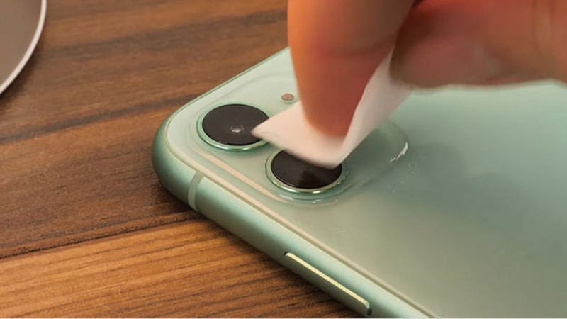 Vệ sinh camera sạch sẽ