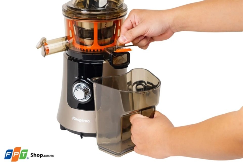 Việc lắp ráp các bộ phận của máy bị lệch khớp