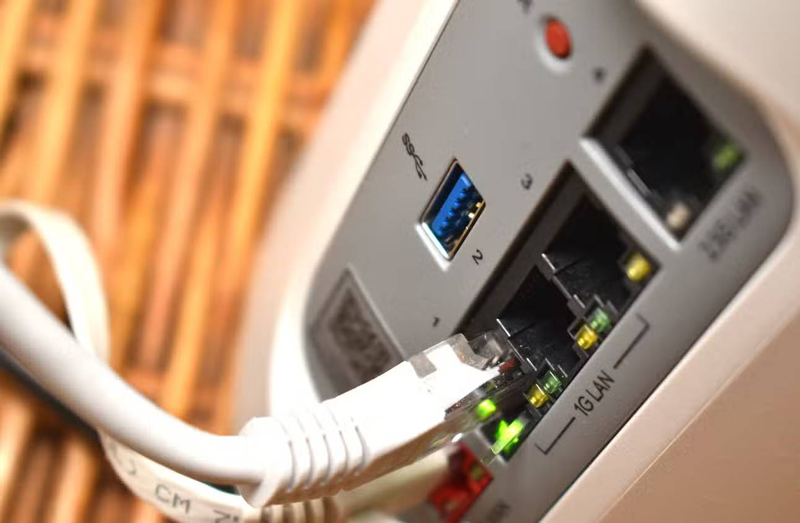 Tại sao router có cổng USB 5