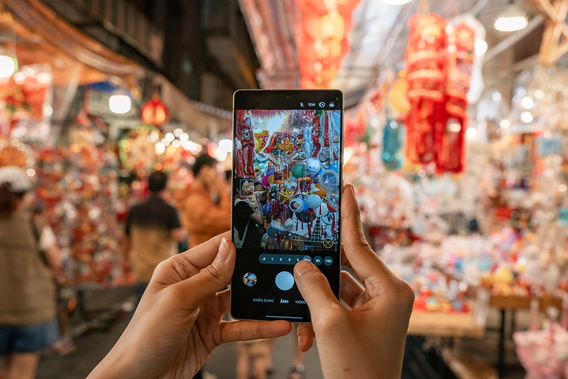 tan-huong-dem-trang-cung-galaxy-s25-ultra (7).jpg