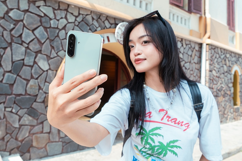 tan-huong-mua-he-cung-galaxy-a56-5g (3).jpg