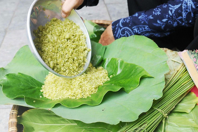 Tản văn thường viết về cái gì?