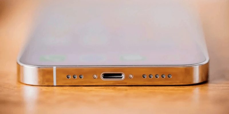 Thử lật ngược iPhone của mình