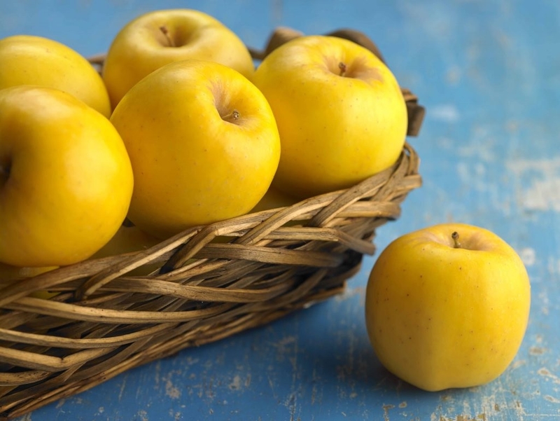 Táo Golden Delicious 2