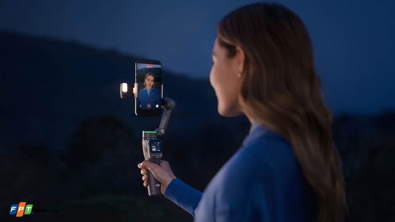 tay-cam-gimbal-dji-osmo-mobile-8p-advanced-tracking-combo-5.jpg