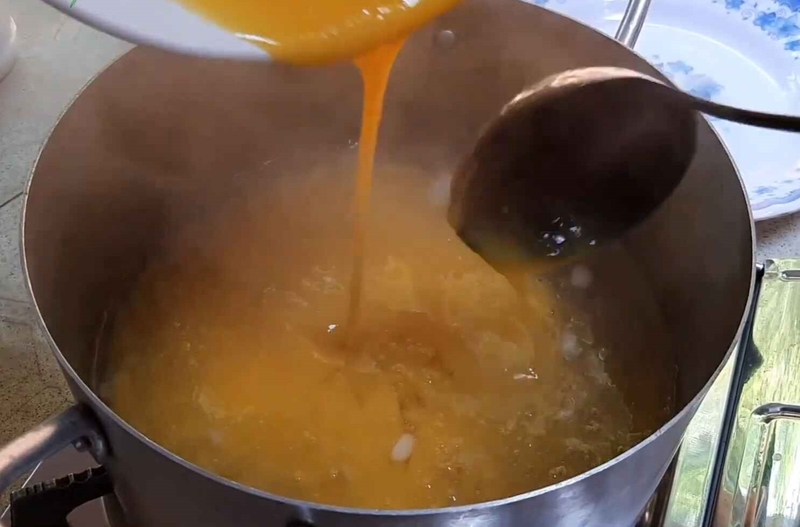 Nấu hỗn hợp xoài