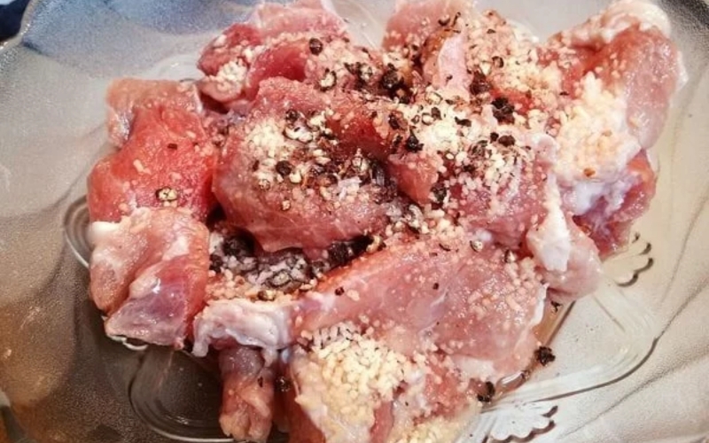 Ướp thịt và nội tạng